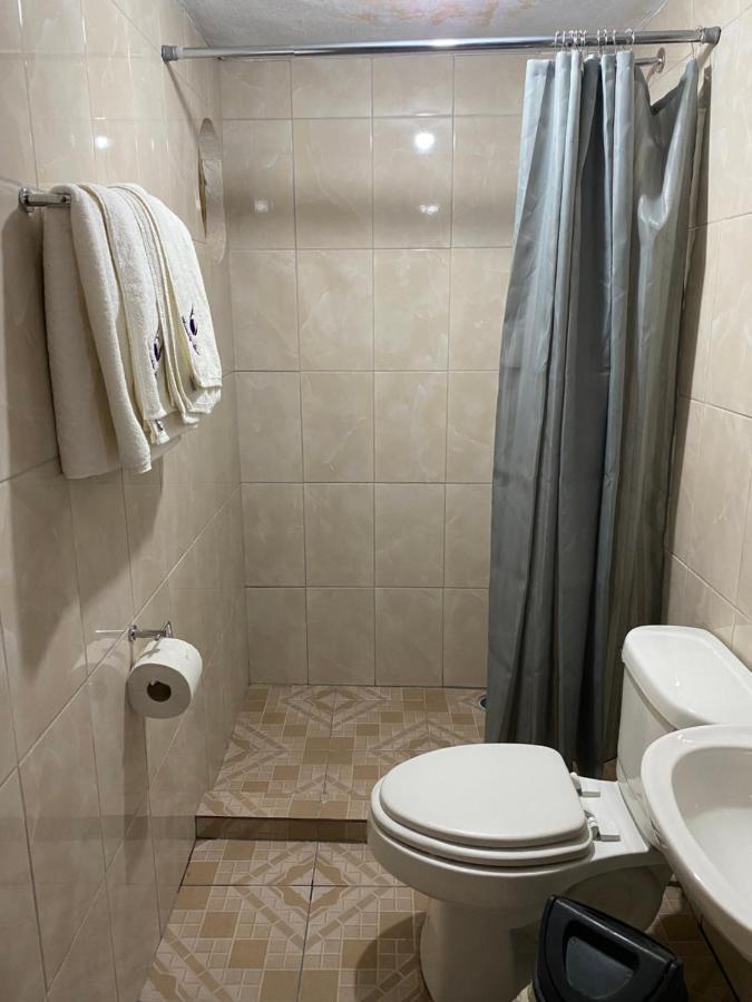 Hospedaje Alex Catorce Ngoại thất bức ảnh